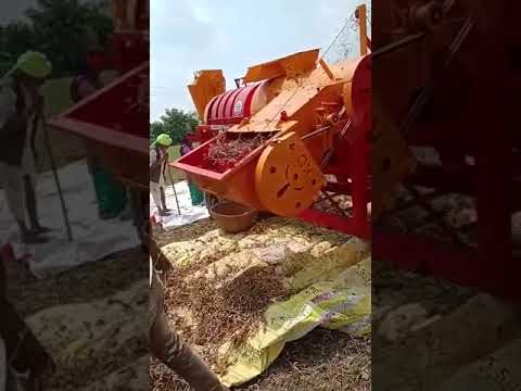 Side Tokri Multi Crop Thresher video